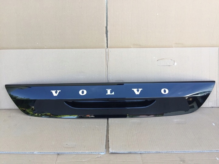 фото №1, Volvo v40 xc40 накладка задней крышки крышка зад