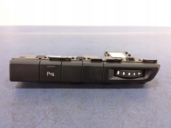 фото №1, Audi a8 d4 панель переключатель pdc 4h1959674e