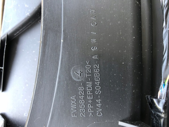 фото №8, Панель под лобовым стеклом ford kuga mk2 cv44-s046b62-agw