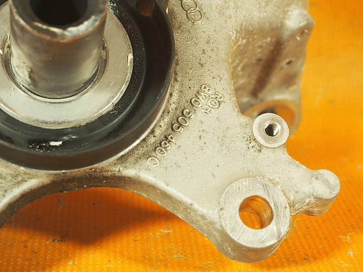 фото №8, Audi a4 8w b9 58km поворотна опора зад права 8w0505432p / 8w0505460c