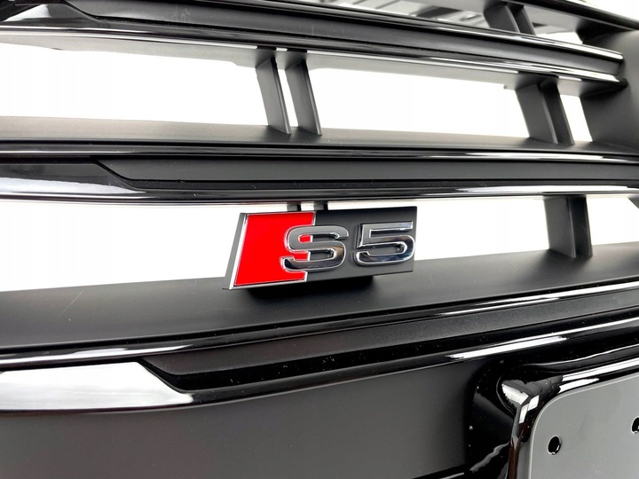 фото №11, Audi a5 s5 решітка радіатора решітка маскувальна накладка 8w6853651 8w6807349a