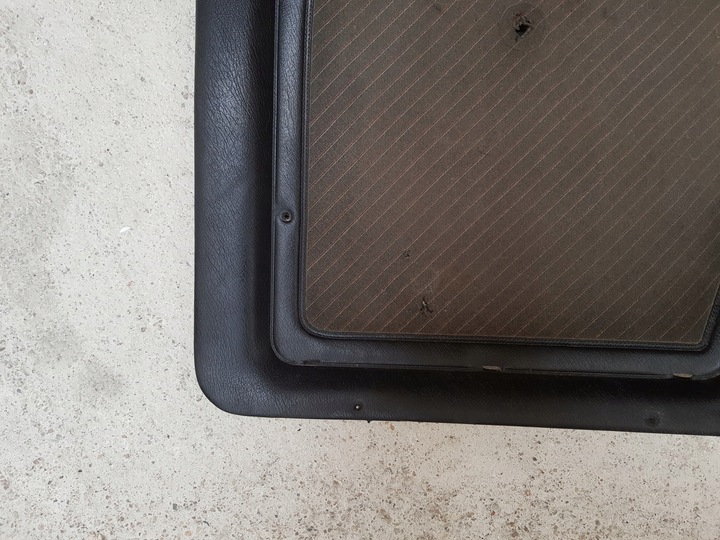 фото №4, Боковина двері праві перед bmw e30 sedan універсал