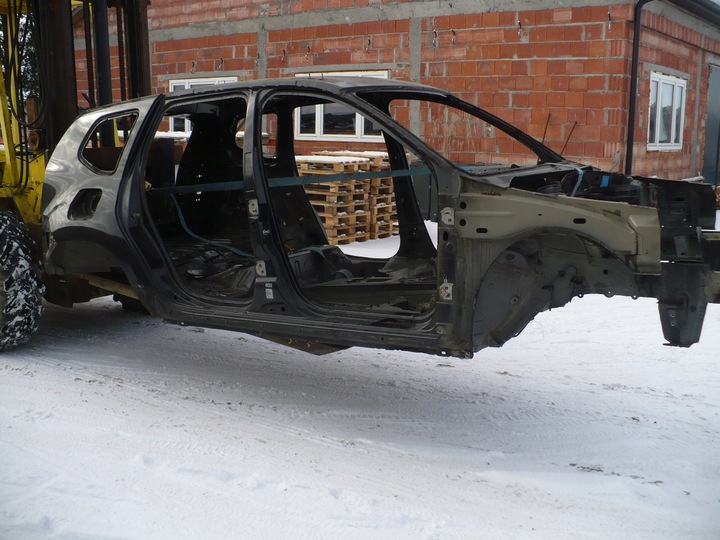 фото №5, Dacia duster 2011 крыло зад левый правый стойка порог четверть nv676