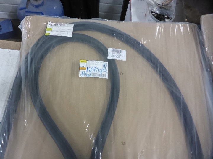 фото №7, Skoda kamiq прокладка двері передніх правих 658867366c нова оригінал