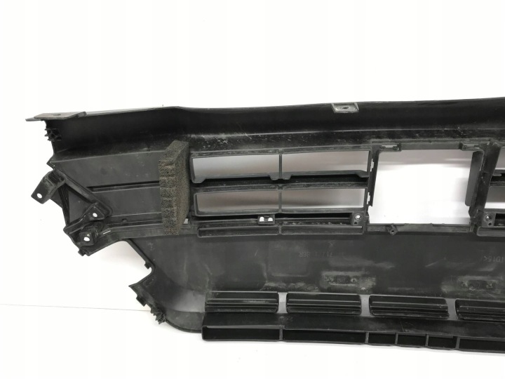 фото №7, Suzuki vitara 2 ii рестайлинг 18r- решётка средняя бампера перед 71721-86r