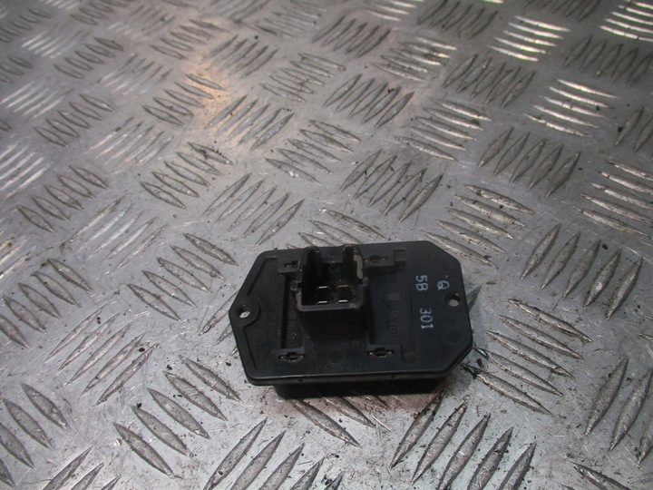 фото №1, Резистор резистор вентилятор toyota yaris verso 1.3