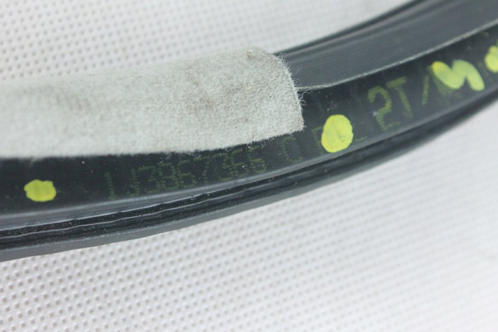 фото №8, Прокладка праві перед права передня двері vw golf iv 4 hb 3d купе