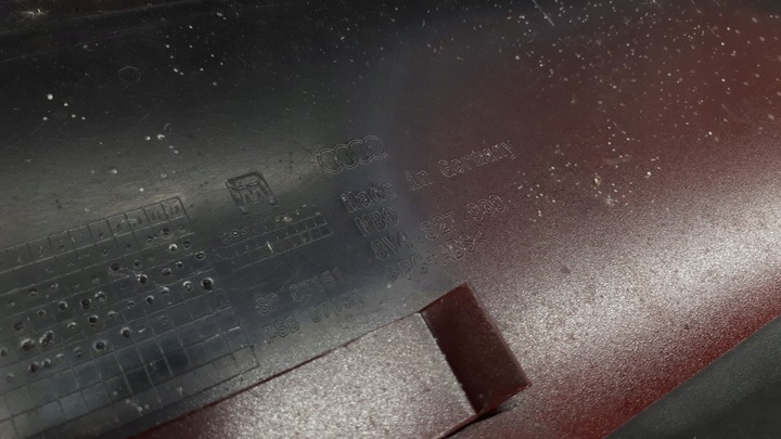 фото №13, 8v4827933b 8v4827939 каркас спойлера кришки audi a3 червона y3u