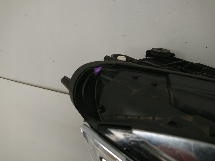 фото №8, Vw touareg рестайлинг led лампа правая передняя перед