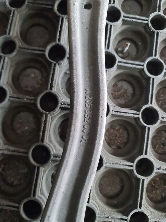 фото №8, Подвешивание левая зад mercedes w213 e63 amg 6.3