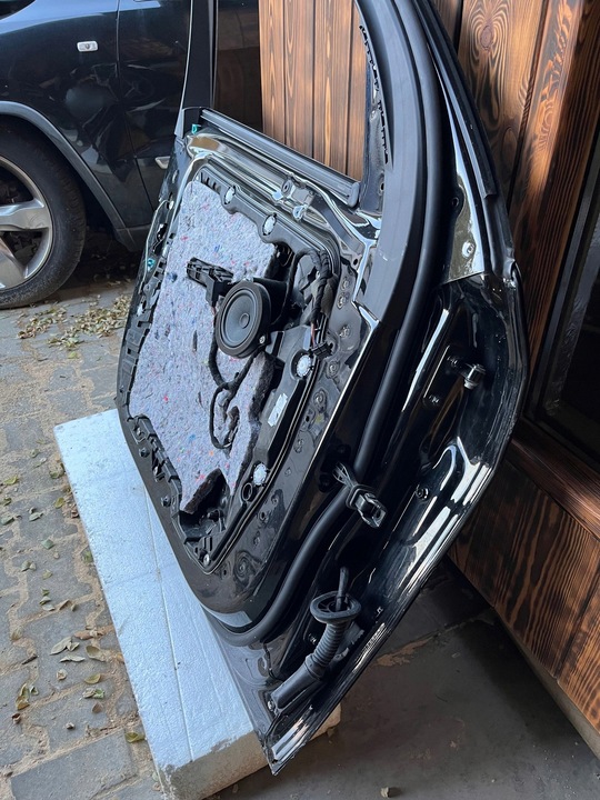 фото №10, Bmw x5 g05 2022 r. перед сторона левая дверь комплектные чёрные передние l