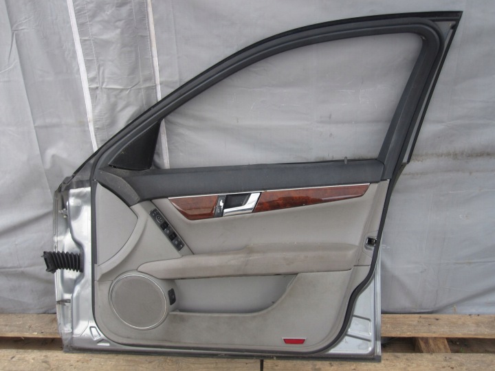 фото №8, Mercedes w204 07r двері праві перед