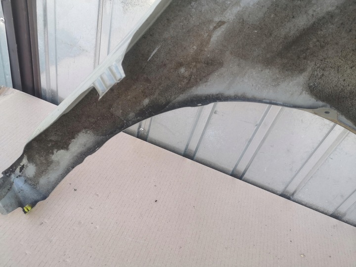 фото №15, Крыло левый перед toyota avensis t25 03-06