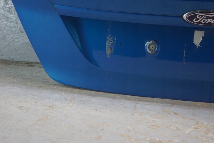 фото №7, Ford fiesta mk7 рестайлинг крышка зад zc k777