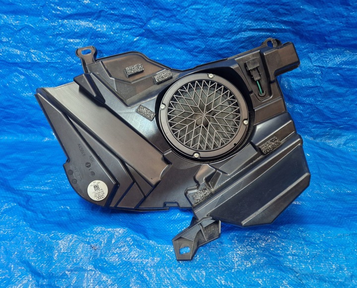 фото №1, Audi a5 8f 8t cabrio оригінальний динамік сабвуфер труба басовий 8f0035382