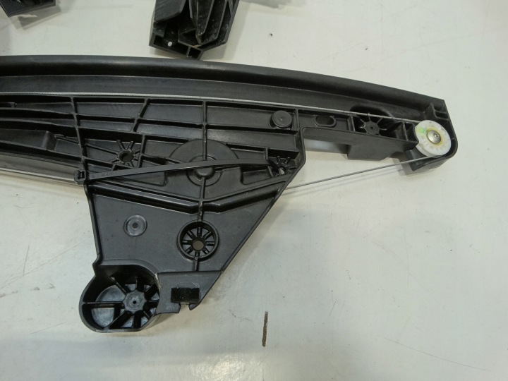 фото №11, Подъемник стекла левое зад citroen c4 iii 2020r.- 9832713980