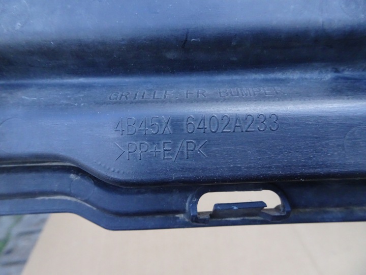 фото №7, Mitsubishi outlander iii решітка бампера середня перед 6402a233 14r