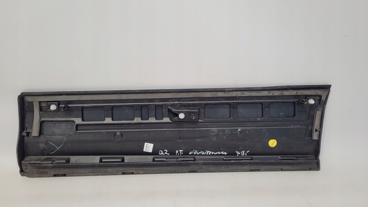 фото №2, Audi q2 планка двері права зад