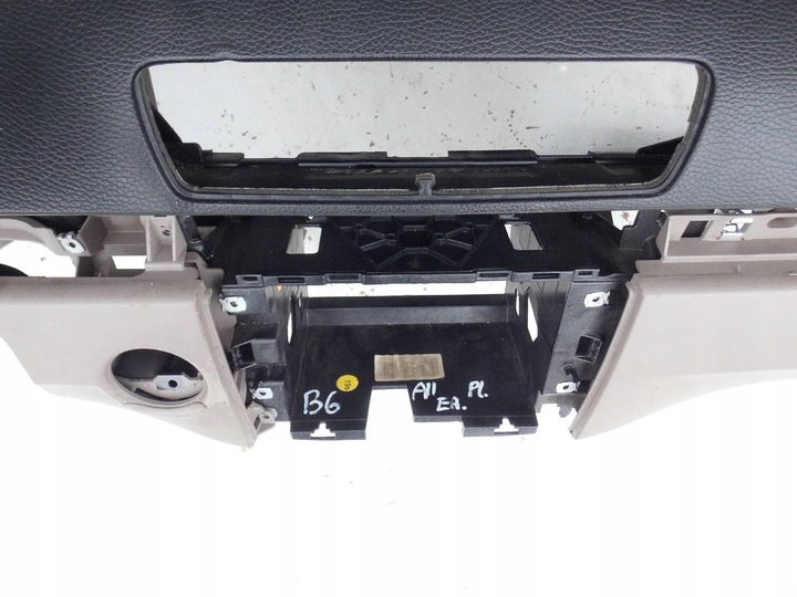 фото №10, Консоль панель капот vw passat b6 оригінал latte m