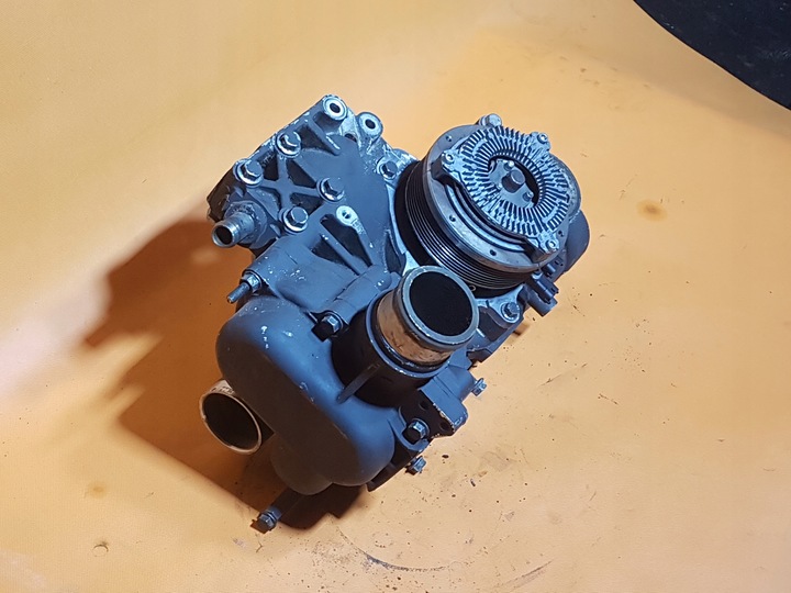 фото №2, Насос води ze зчеплення plus корпус daf xf 106