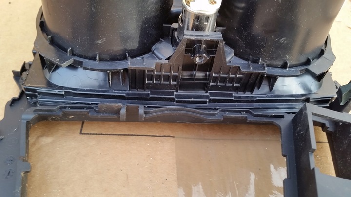 фото №11, Рамка туннеля держатель bmw f30 f32 f36 рестайлинг 9323675