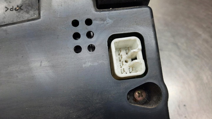 фото №5, Спидометр toyota yaris i 02r 1.3b 83800-52610