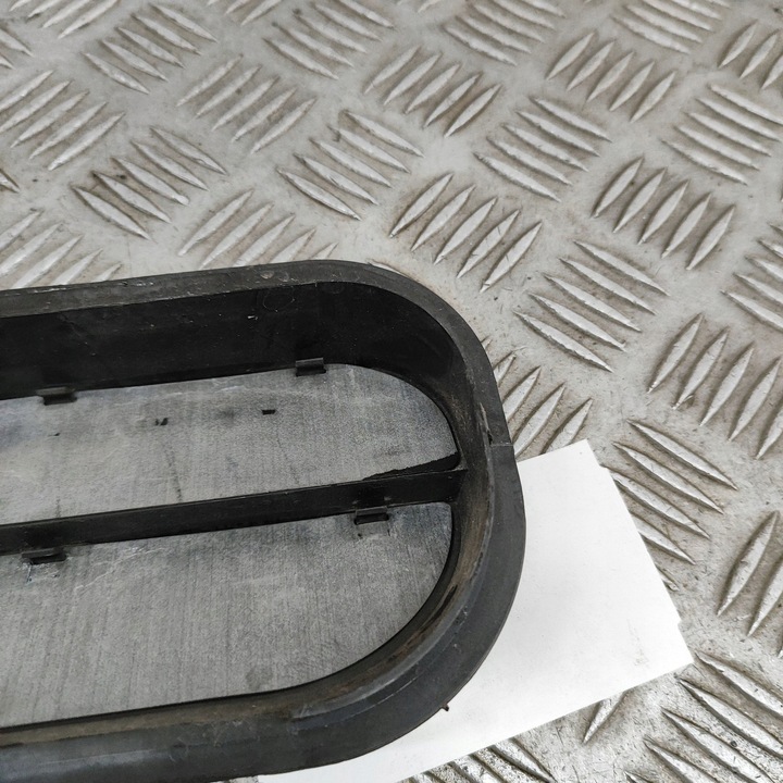 фото №5, Audi a4 s4 b9 8w 2017 решітка вентиляційна pod бампером задній