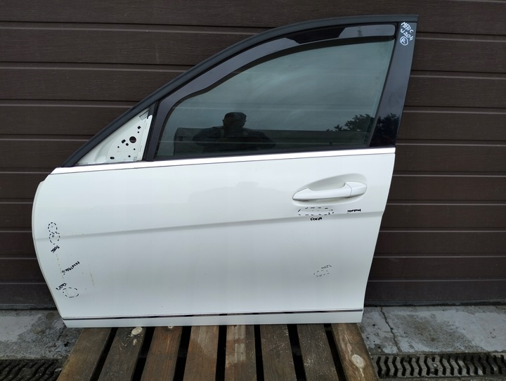 фото №1, Дверь левая левый перед mercedes w204 c-klasa годы 2007-