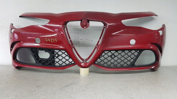 фото №1, Alfa romeo giulia квадрифолио бампер перед 7405