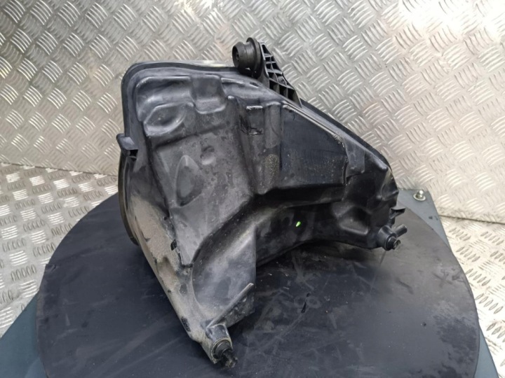фото №5, Astra k корпус фільтра повітря 1.4t 39033514 пошкоджена
