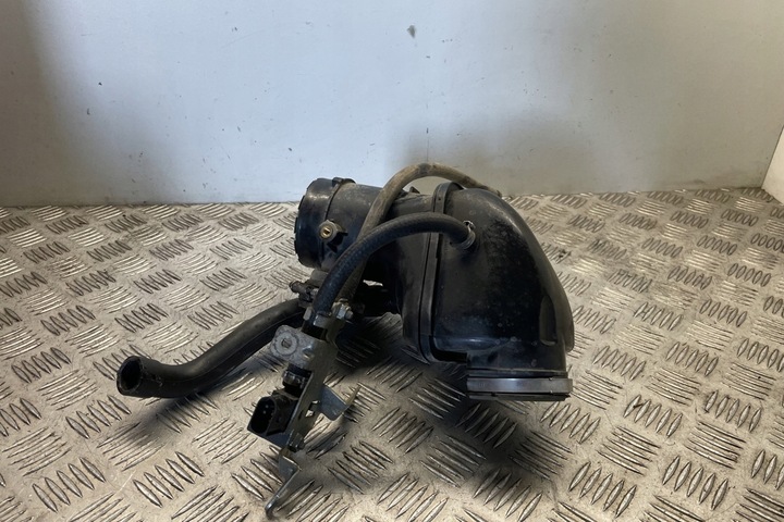 фото №10, Провода mercedes-benz a w176 a6510900609 2.1l дизель 125kw 2013