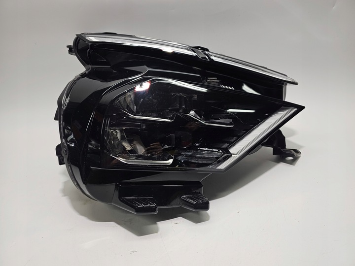 фото №1, Лампа полный led правый перед citroen c4 iii x 20- #4370