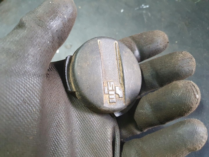 фото №9, Fiat 126 кнопка сигнал кермо клаксон