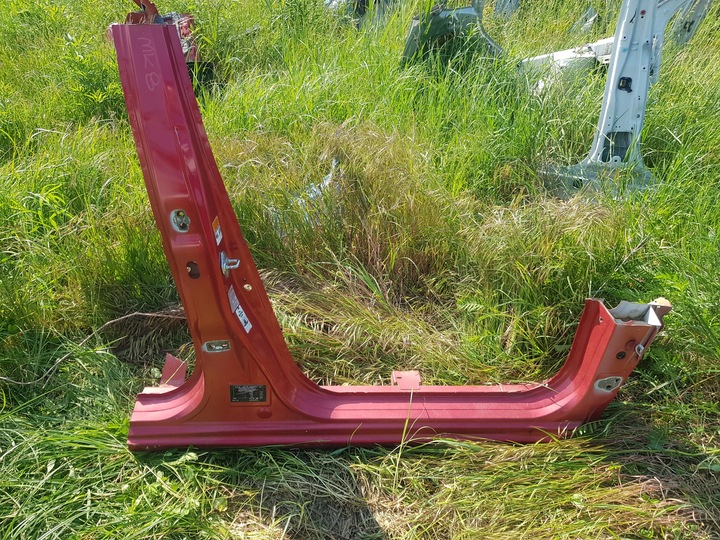 фото №1, Suzuki swift mk8 стойка порог правые 2018r