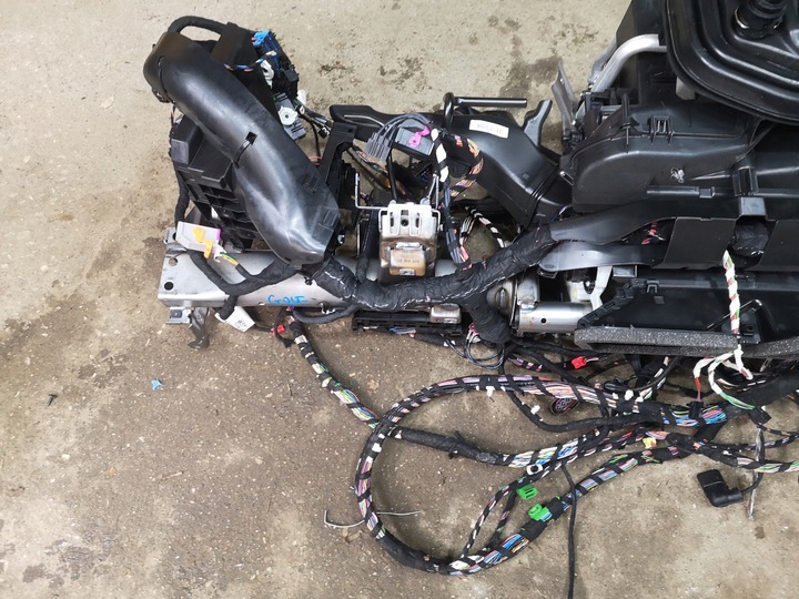 фото №6, Vw golf viii установка панелі 5wb816001b