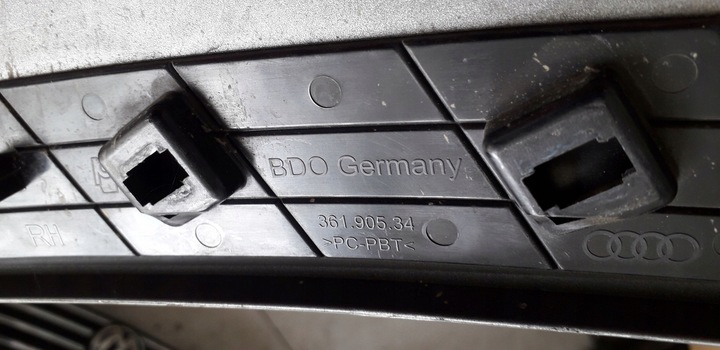 фото №9, Панель бічний праві зад audi r8 427809384b