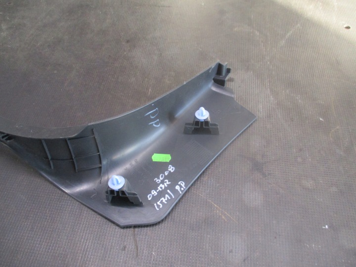 фото №7, Молдинг порога праве перед 9685602177 peugeot 3008 i 1.6 d ehdi 09-13 r.