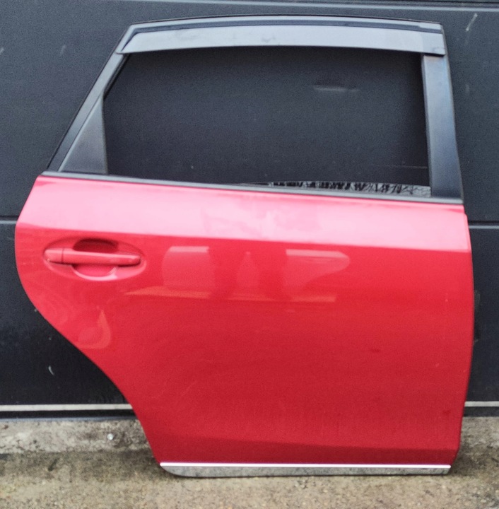 фото №1, Toyota prius plus 12 20 двері праві зад задні праві