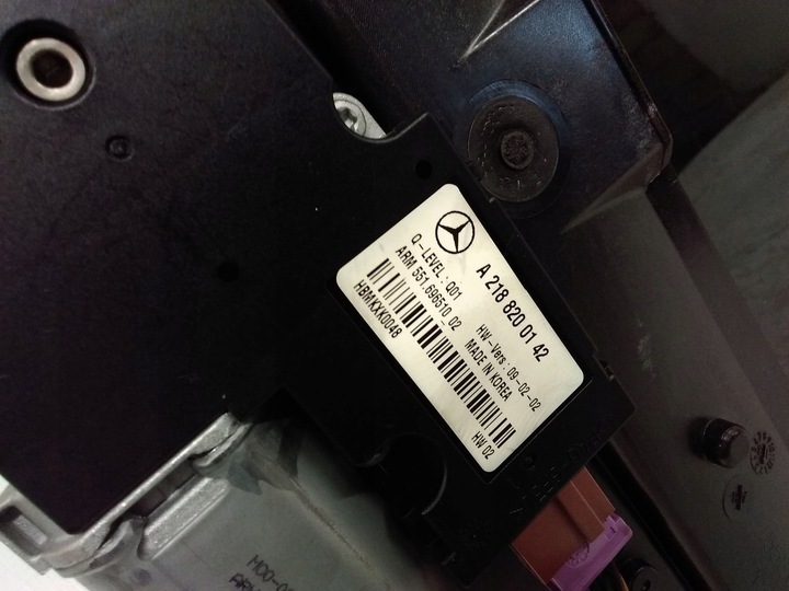 фото №12, Mercedes-benz cls c218 x218 2013 люк комплект