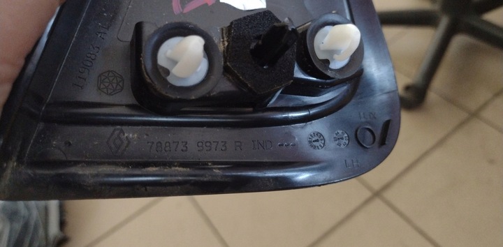 фото №5, Заглушка крыльев правая левая dacia sandero iii 788722409r 788739973r