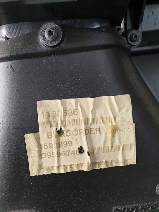 фото №7, Оббивка боковина двері лівий перед volvo xc90 євро