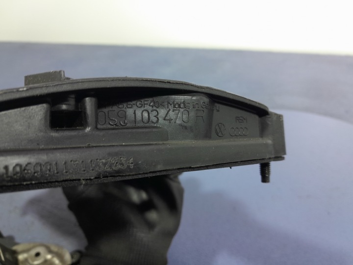 фото №8, Audi a4 b8 2.7 tdi 190 km кришки клапанів 059103470r 059103469ac
