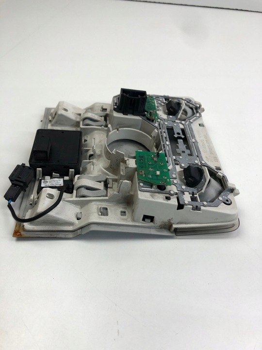 фото №8, Vw golf v лампа панель подсветка интерьера кабины 1k0947105t