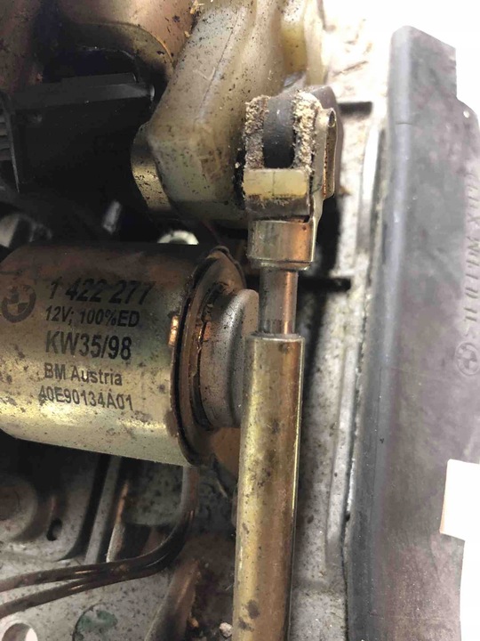 фото №13, Механизм изменения коробки передач bmw 5 e39 1422277 3.0l дизель 135kw 1999