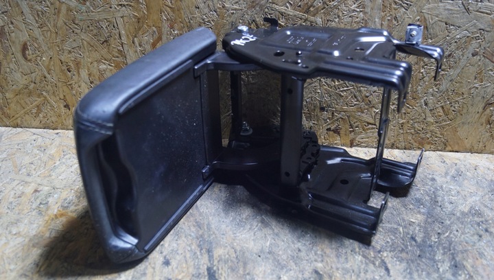 фото №8, Audi a4 b8 підлокітник шкіра 8k0864283