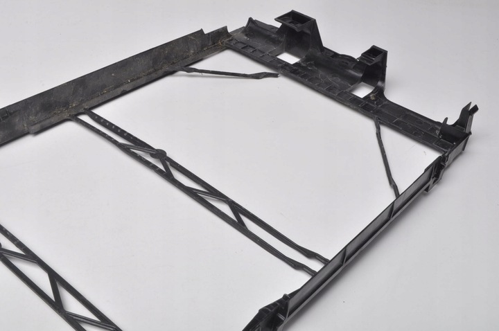 фото №8, S90 v90 xc60 s60 iii v60 ii d3 d4 d5 t4 t5 t6 t8 рамка радиатор 31368234