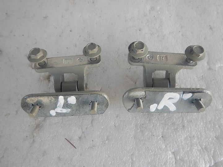 фото №1, Mercedes c w203 купе петля крышки зад оригинал