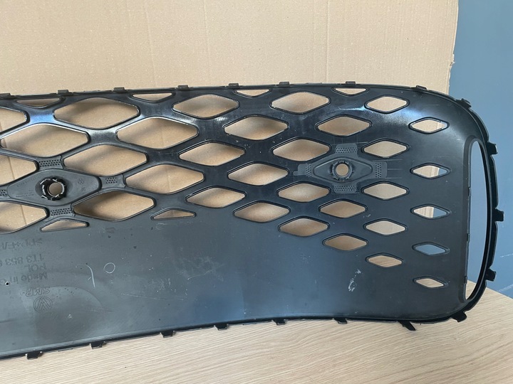 фото №8, Volkswagen id 3 buzz решётка средняя бампера перед 1t3853677