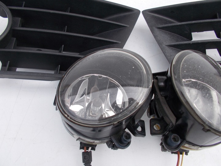 фото №3, Галоген протитуманні фари лівий праві решітка vw golf v + plus 5m0 5m0853665c