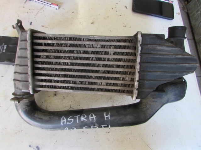 фото №1, Интеркулер opel astra h 1,7 cdti